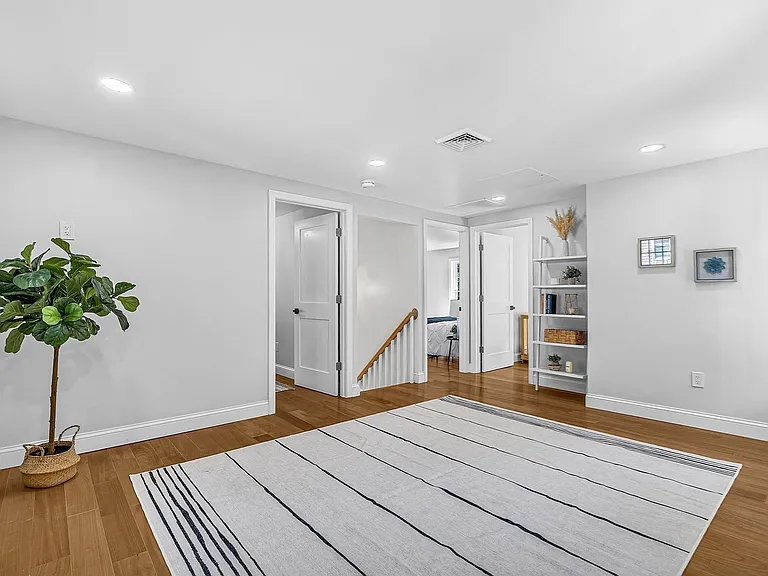 87A School St #A — Photo 21