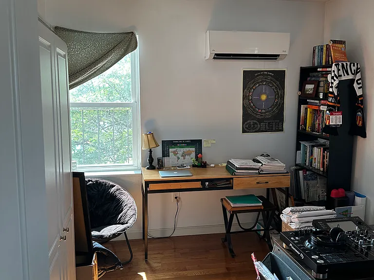 39 Vinton St #1 — Photo 10