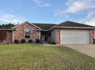 2252 W Deerfield St, Springfield, MO 65807