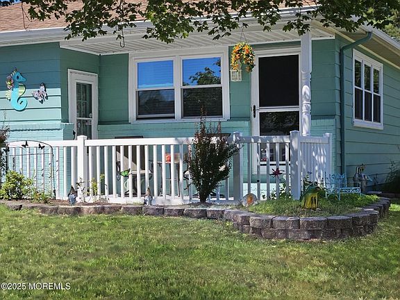 2nd image of 21 San Salvador Street