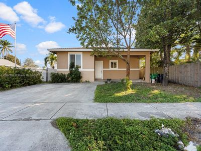 223 SW 8th St, Dania, FL, 33004