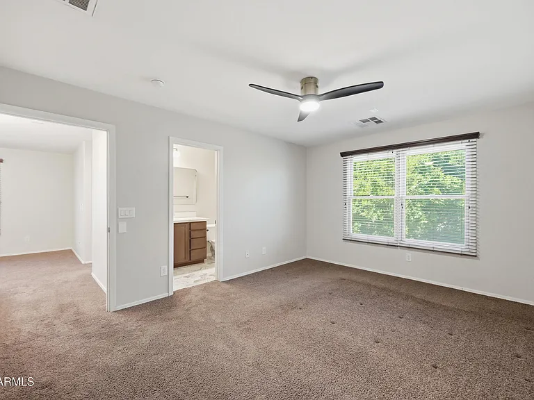 2250 E Wayland Dr — Photo 20