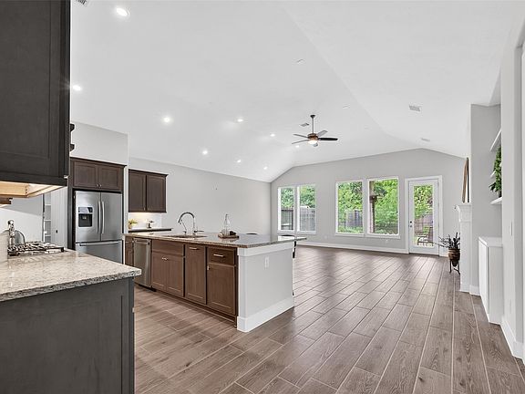 5th image of 3415 McKinney Ridge Dr