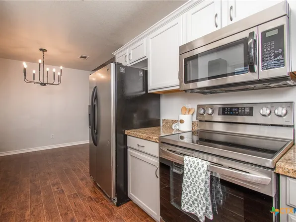 905 Concho St, Belton, TX 76513