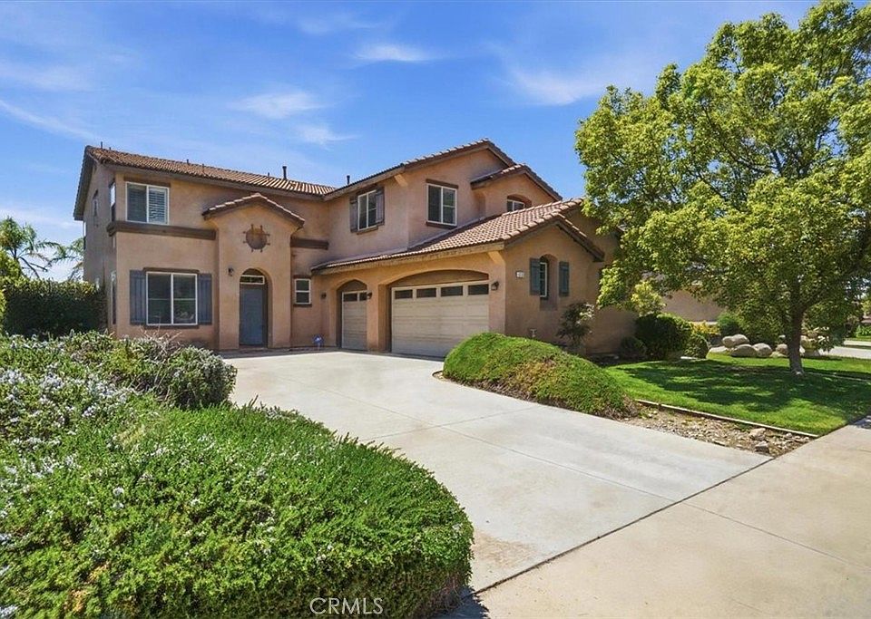 1st image of 15235 Blue Spruce Ln