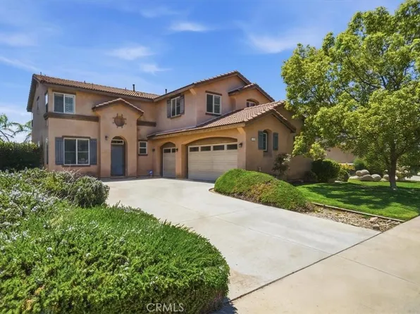 15235 Blue Spruce Ln, Fontana, CA 92336