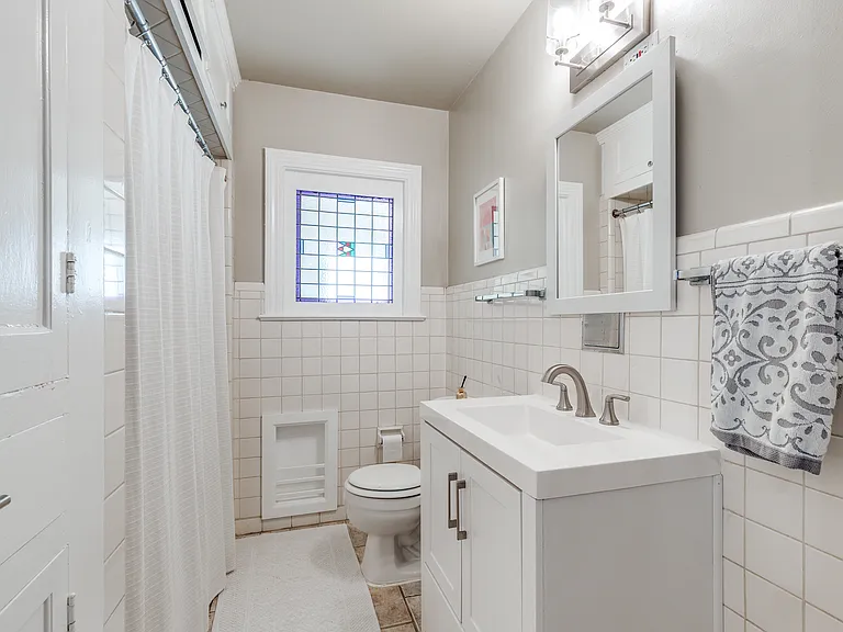6006 Penrose Ave — Photo 6