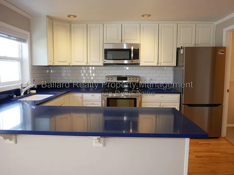 3216 14th Ave W #202 — Photo 9