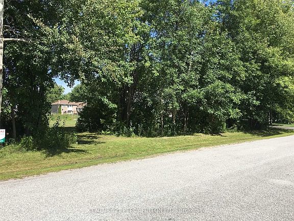 4th image of 81 Bayshore Dr