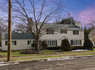 30 Edgecomb Rd, Binghamton, NY 13905