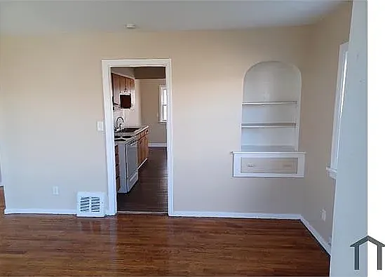 3615 Cecelia Ave — Photo 10