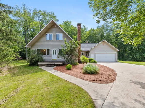 23760 36th Ave, Ravenna, MI 49451