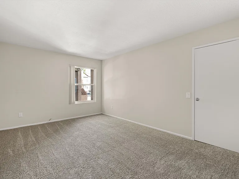 Ironwood Apartments — Photo 94