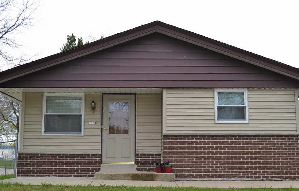 1st image of 8001 W Beechwood Ave