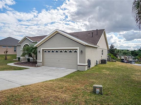 2nd image of 13047 Sandy Pine Ln