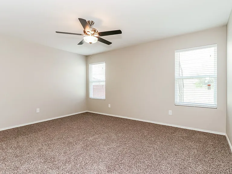 3132 Middleview Rd — Photo 8