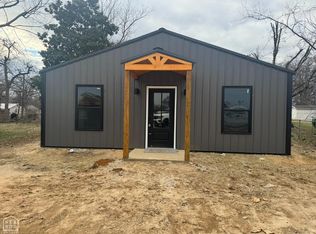 411 SW 4th St, Corning, AR 72422