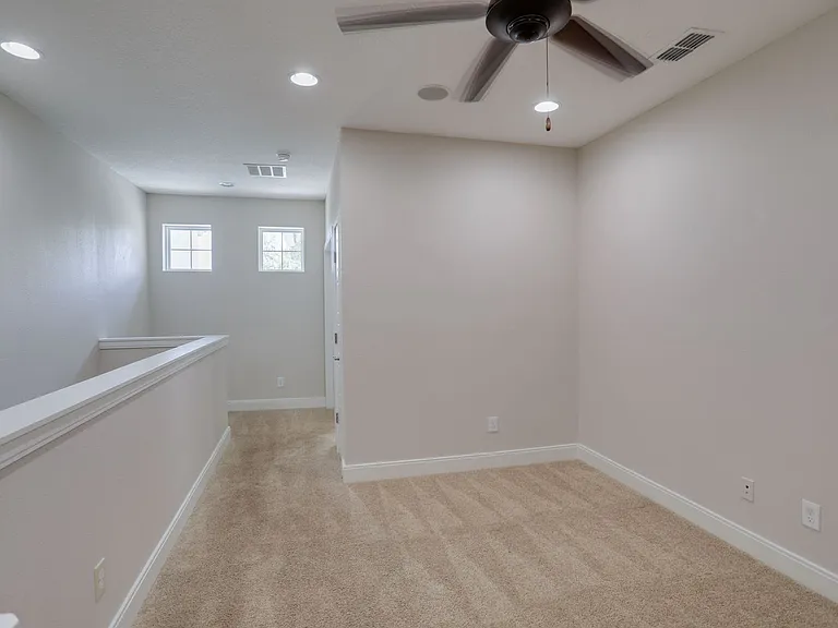 510 Captiva Dr — Photo 24