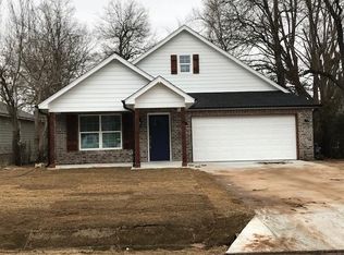 328 W Pine St, Coweta, OK 74429