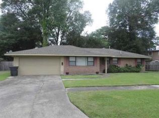 320 Kay Dr, Baton Rouge, LA 70815