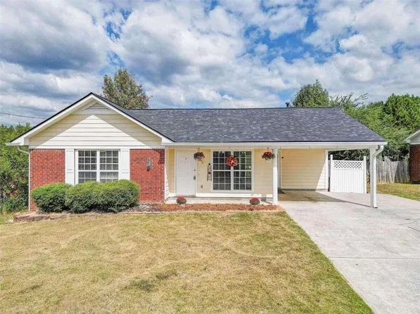 7 E Tara Ln E, Rome, GA 30165