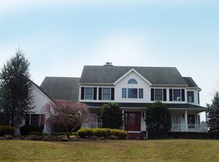 6 Maak Ct, Somerset, NJ 08873