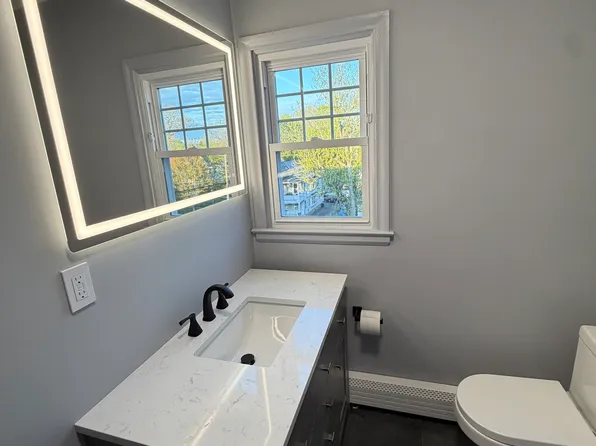 196 Woodland St #2, Bristol, CT 06010