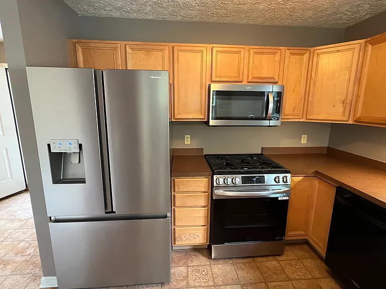 2494 Cedar Creek Ln — Photo 10
