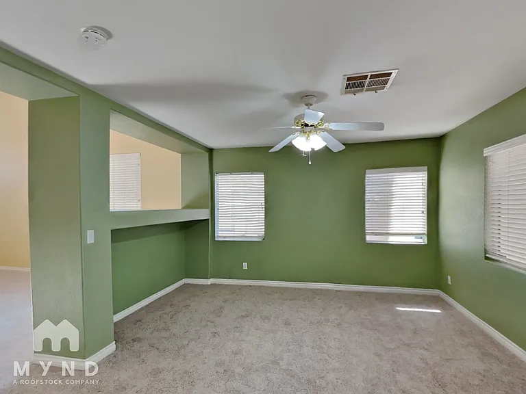 695 Emerald City Ave — Photo 7
