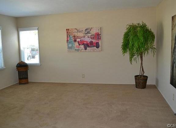 4th image of 17017 Delia Ave