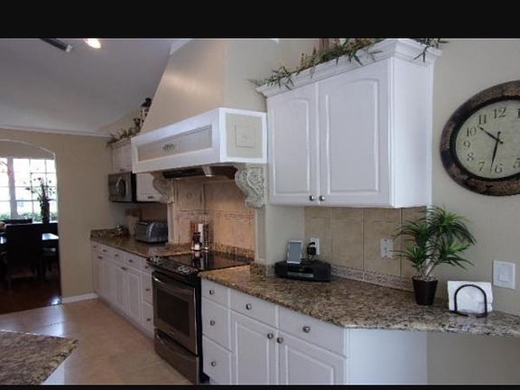 3rd image of 568 SW Saint Georges Bay