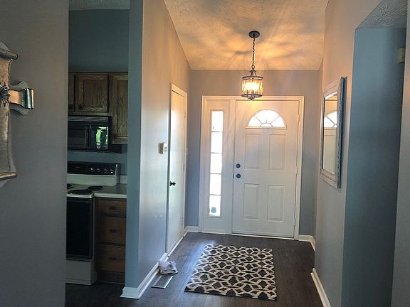 3rd image of 5856 Annapolis Dr