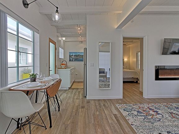 5th image of 1078 S Seaward Ave #1