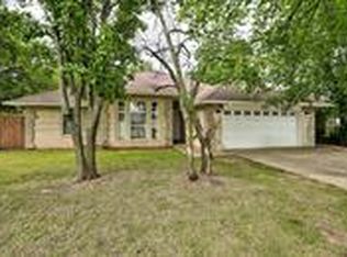 2732 SE 90th St, Moore, OK 73160