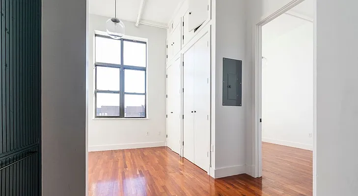 Rented by EXR | media 26