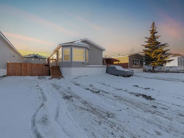248 E Caouette Cres, Wood Buffalo, AB T9K 2H9