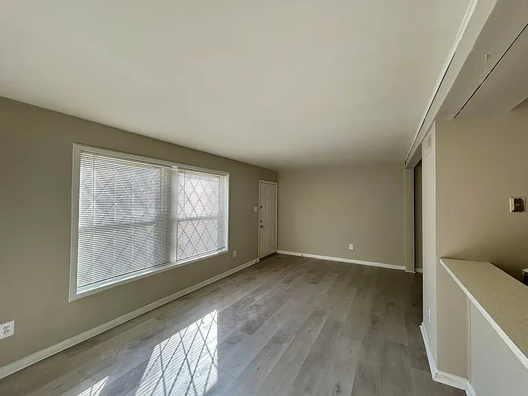 3510 Chamberlayne Ave — Photo 6