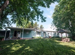 9840 Bridge Rd, Perry, KS 66073