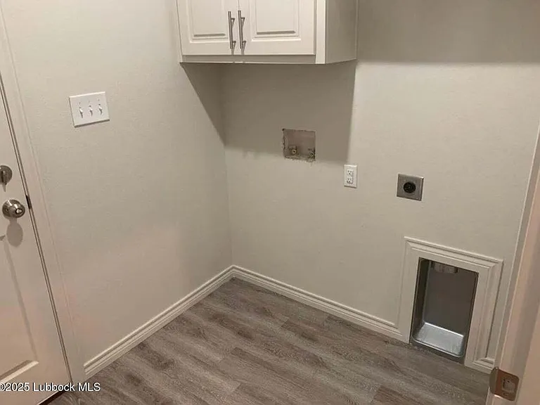 12002 Evanston Ave #B — Photo 6