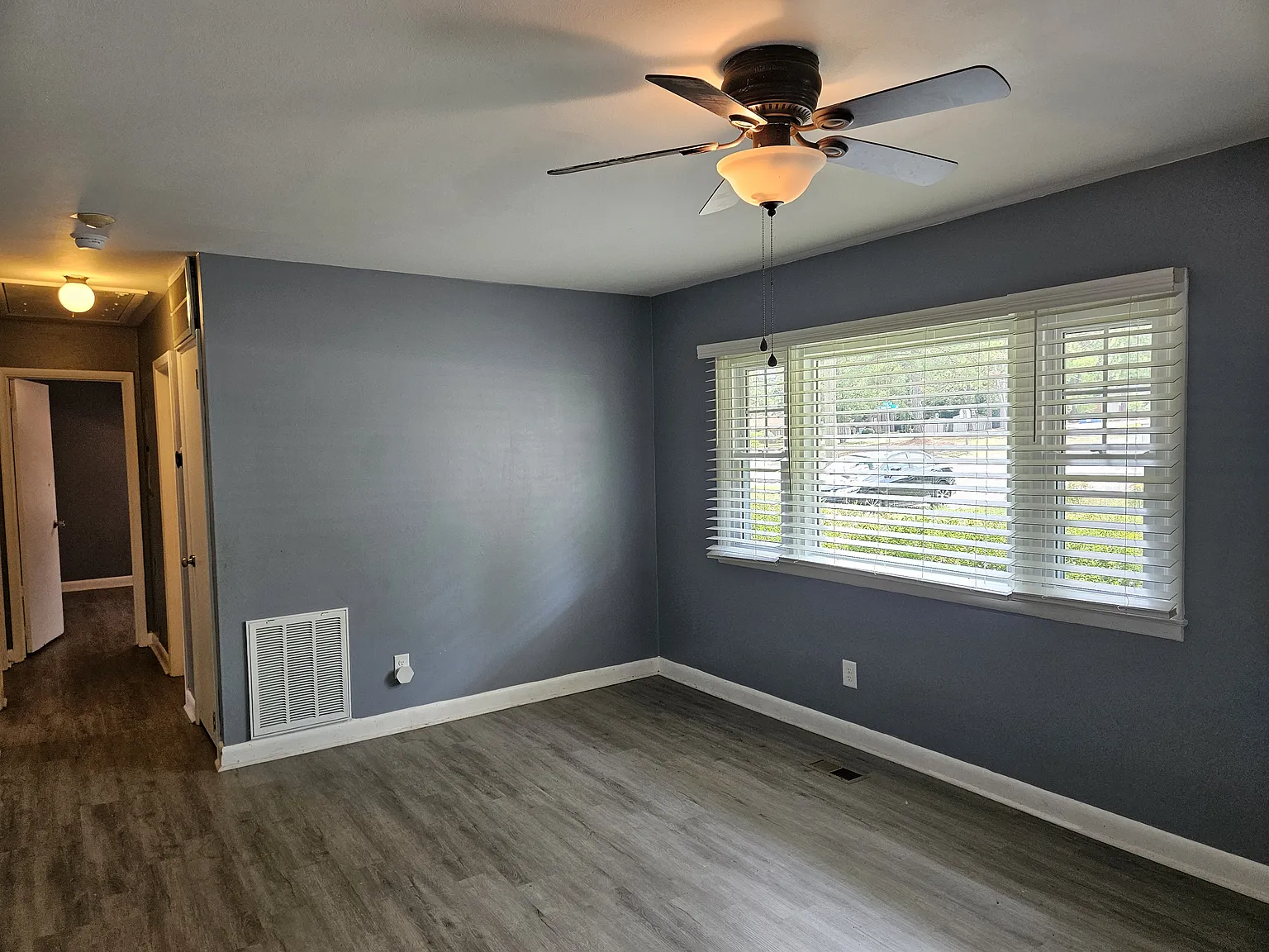 3 bed, 1924 sqft, $1,500 — Photo 3