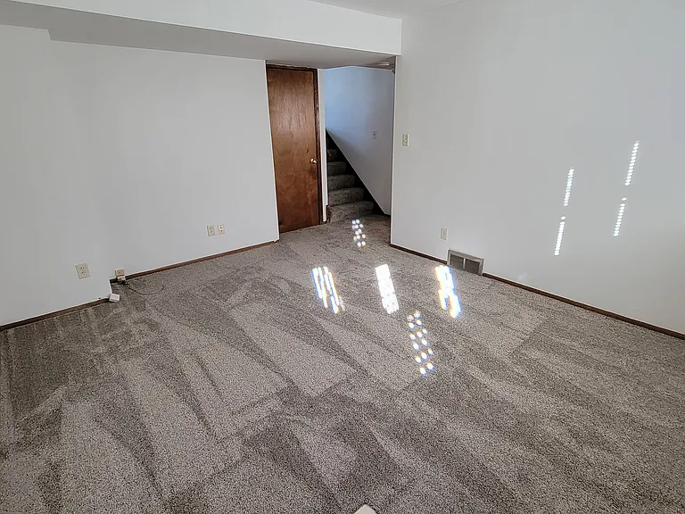 8233 Imperial Dr — Photo 9