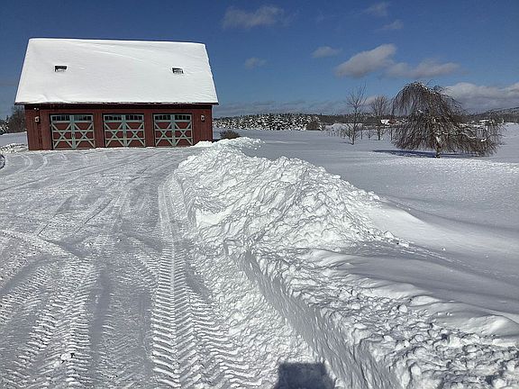 3 car Garage with apartment 