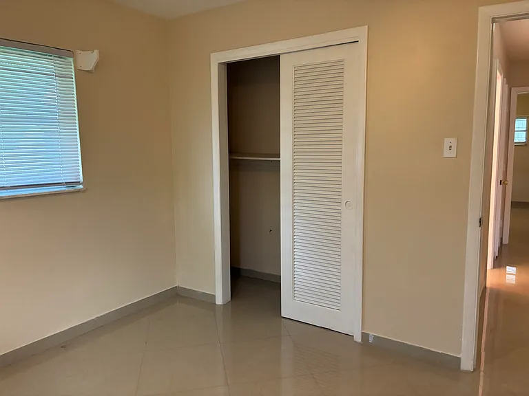 7470 NW 7th Pl — Photo 10