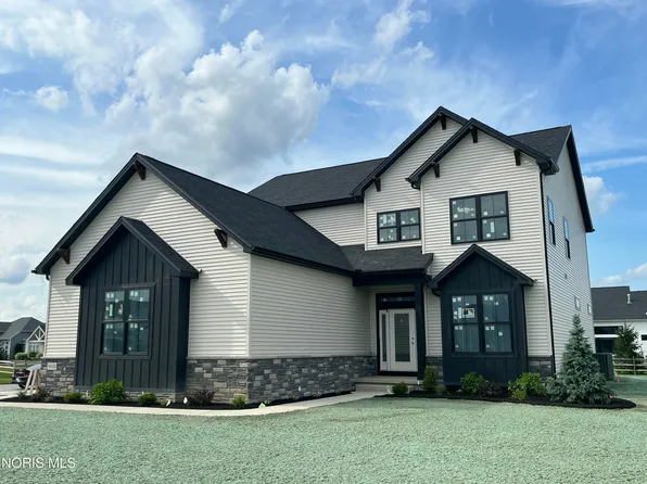 9510 Rockingham Dr, Whitehouse, OH 43571