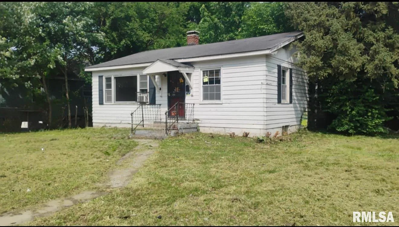 800 N 39th St photo 1