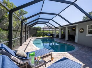 253 Pebble Beach Cir, Naples, FL 34113