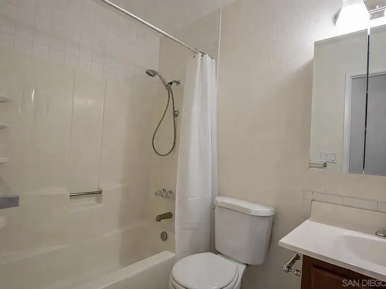 1319 Grand Ave — Photo 14