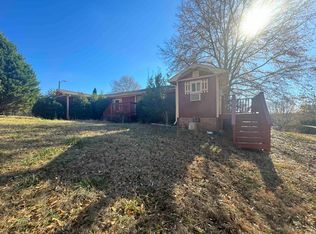 520 Dan River Rd, Spartanburg, SC 29307