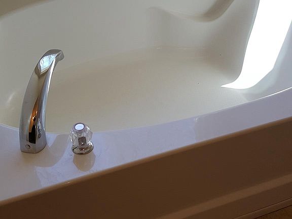 Master Bathroom Tub