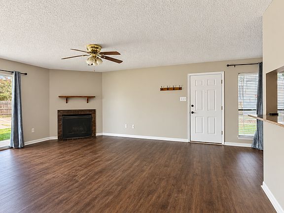 2nd image of 5107 Nicholson Dr #29